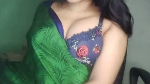 Snapshot of _dreamgirl_0 chatting on 06.17.26 _dreamgirl_0 online show from 06.17.26