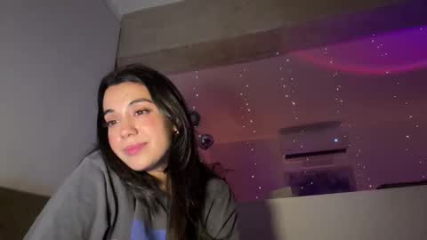 Snapshot of _elena_barra chatting on 12.03.25 elena barra online show from 12.03.25