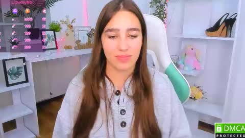 Lizzy  online show from 11.04.25