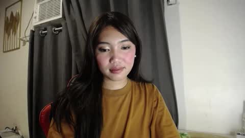 Elle online show from 11.27.25