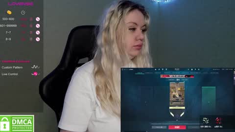 chloue and Gretta online show from 02.06.25