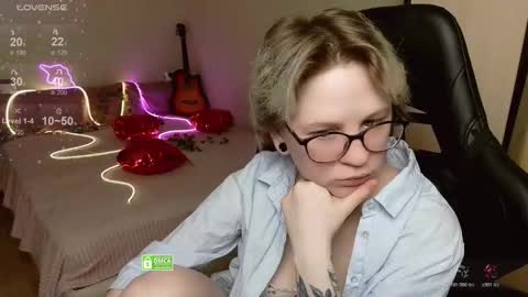 chloue and Gretta online show from 03.26.26