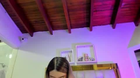 Isabella online show from 09.13.25