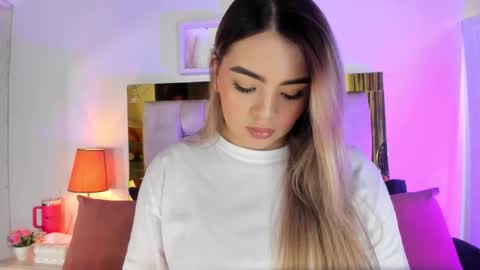 Isabella online show from 11.19.25