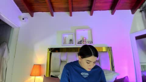 Isabella online show from 12.15.25