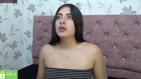 Snapshot of _emma_diamond_ chatting on 02.28.25 Emma online show from 02.28.25