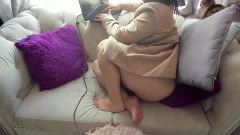 Emma online show from 12.17.24