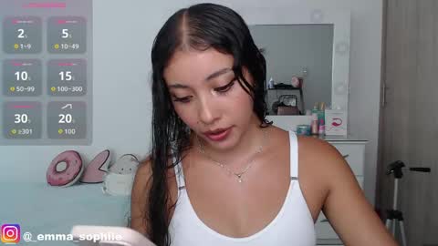 Emma Sophie online show from 05.25.26