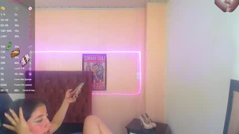 Snapshot of _emmaa_harper chatting on 12.13.24 Emmaa Harper3 online show from 12.13.24