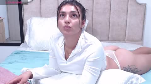  Erica Vanderhill  online show from 02.23.25