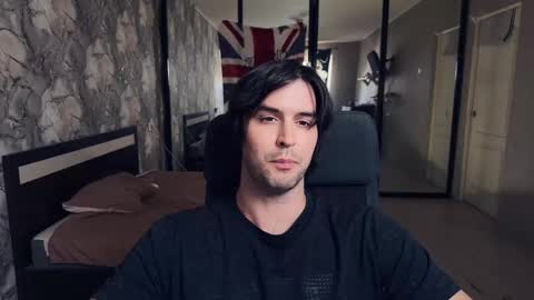 Snapshot of _fatrabbit chatting on 10.03.25 Keanu online show from 10.03.25