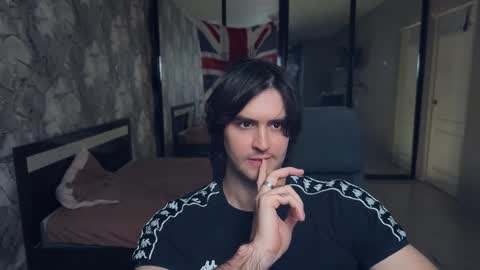 Snapshot of _fatrabbit chatting on 11.11.25 Keanu online show from 11.11.25