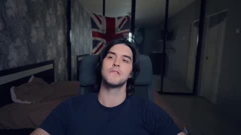 Snapshot of _fatrabbit chatting on 11.30.25 Keanu online show from 11.30.25