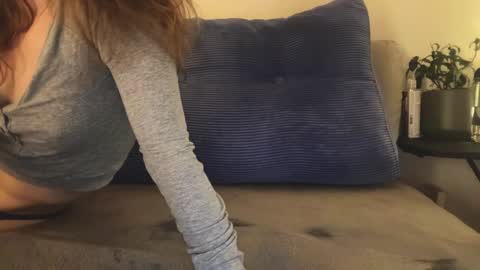 Snapshot of _feli_ chatting on 03.04.25 all my social online show from 03.04.25