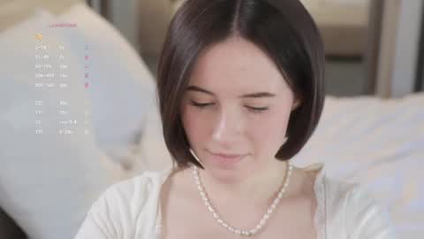 Essie  online show from 05.14.26