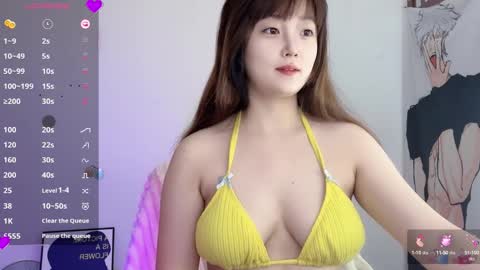 Snapshot of _flipped_ chatting on 10.14.25 Flipped online show from 10.14.25