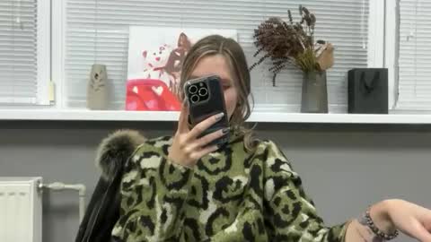  Flora  online show from 11.13.25