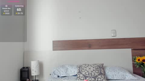  fullmoon online show from 01.12.25