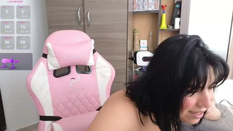 Snapshot of _gala__ chatting on 01.20.25 we are hot friends online show from 01.20.25