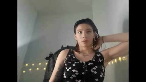 Mia-foster online show from 01.12.25