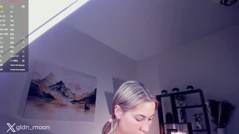 Snapshot of _golden_moon_ chatting on 01.20.25 Rina online show from 01.20.25