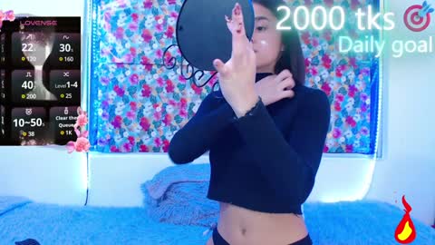 Snapshot of _gwen__ chatting on 01.23.25 Gwen online show from 01.23.25