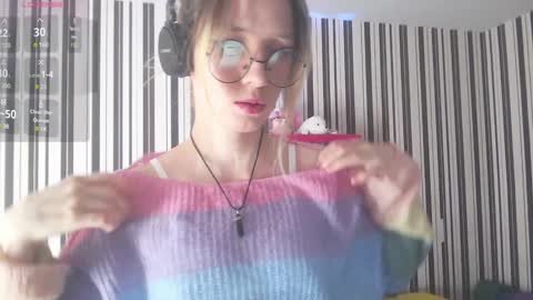 Snapshot of _hanna_moon_ chatting on 12.19.24 Hannaolotl online show from 12.19.24