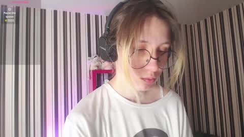 Snapshot of _hanna_moon_ chatting on 01.05.25 Hannaolotl online show from 01.05.25