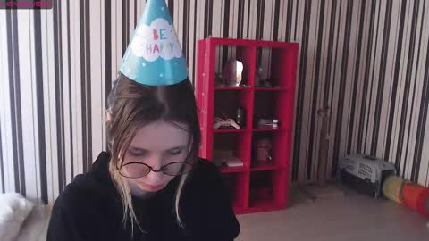 Snapshot of _hanna_moon_ chatting on 02.28.25 Hannaolotl online show from 02.28.25