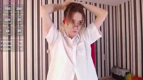 Snapshot of _hanna_moon_ chatting on 03.07.25 Hannaolotl online show from 03.07.25