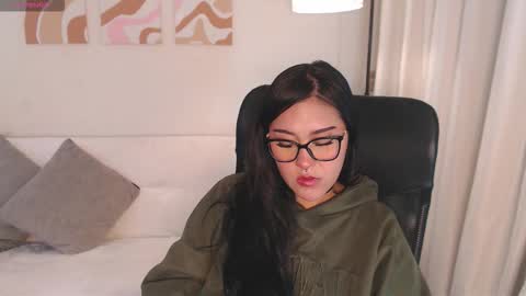 Bee. online show from 02.16.26