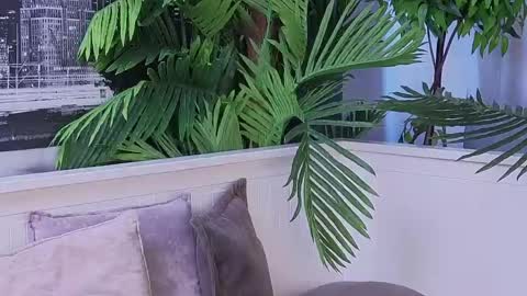 Snapshot of _honeymoney chatting on 04.10.26 Lana online show from 04.10.26