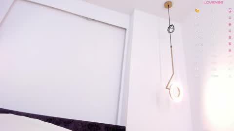 Snapshot of _huge_boobs_ebony chatting on 02.17.25 Darlis online show from 02.17.25