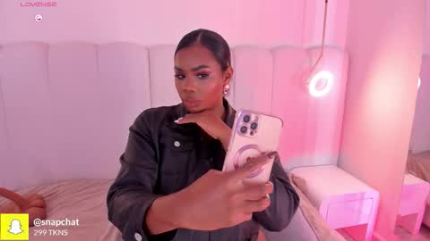 Darlis  online show from 12.15.25