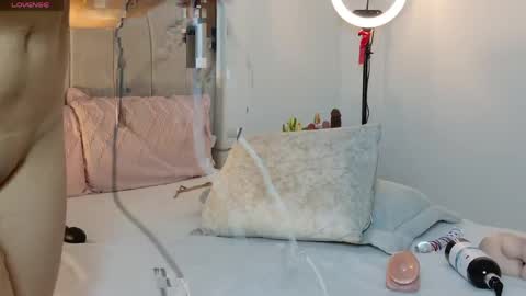 Megan online show from 04.14.26