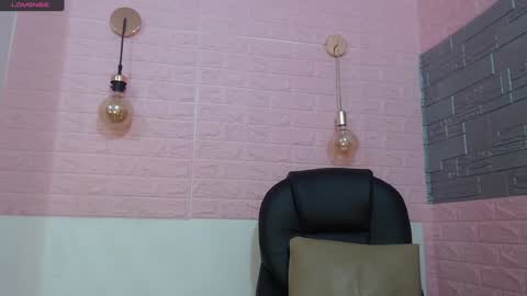 Isa online show from 02.02.25