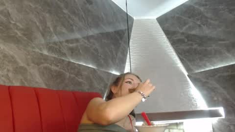 Isa online show from 02.11.25