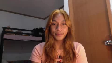 Snapshot of _iwantyourx chatting on 10.06.25 KIA online show from 10.06.25