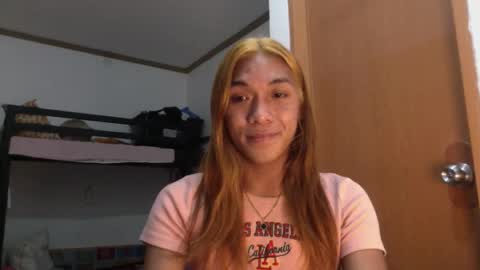 Snapshot of _iwantyourx chatting on 10.07.25 KIA online show from 10.07.25