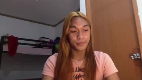 Snapshot of _iwantyourx chatting on 10.20.25 KIA online show from 10.20.25