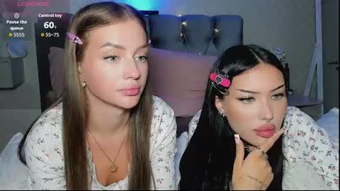 Jess blond and Leila brunette online show from 06.29.26