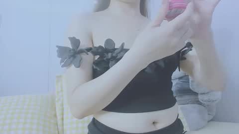 Snapshot of _joly_ chatting on 09.21.25 Joly online show from 09.21.25