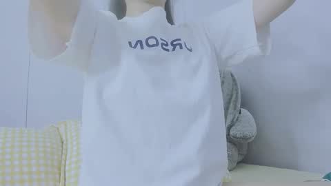 Snapshot of _joly_ chatting on 09.23.25 Joly online show from 09.23.25