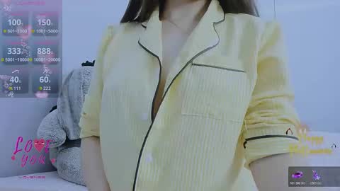 Snapshot of _joly_ chatting on 11.29.25 Joly online show from 11.29.25