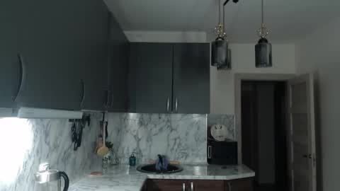 Snapshot of _joni_new_ chatting on 02.24.25 Joni online show from 02.24.25