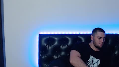 Snapshot of _joni_new_ chatting on 10.24.25 Joni online show from 10.24.25