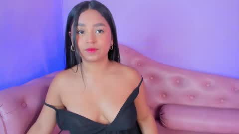 Snapshot of _julisweet_ chatting on 11.05.25 _julisweet_ online show from 11.05.25