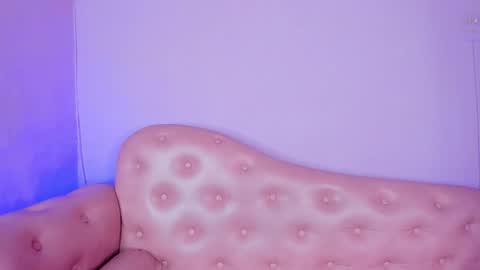 Snapshot of _julisweet_ chatting on 11.13.25 _julisweet_ online show from 11.13.25