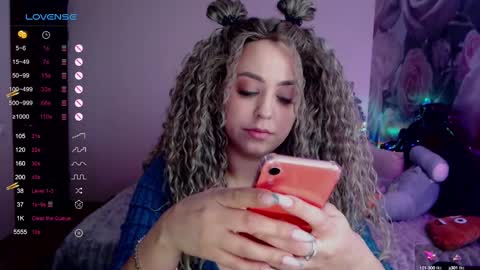 Snapshot of _just_a_queen_3 chatting on 01.18.25 _just_a_queen_3 online show from 01.18.25