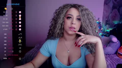 Snapshot of _just_a_queen_3 chatting on 02.02.25 _just_a_queen_3 online show from 02.02.25